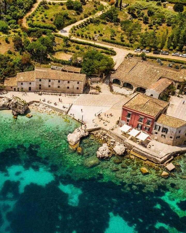 Holiday Home Cala Bianca 卡斯泰拉马莱 外观 照片