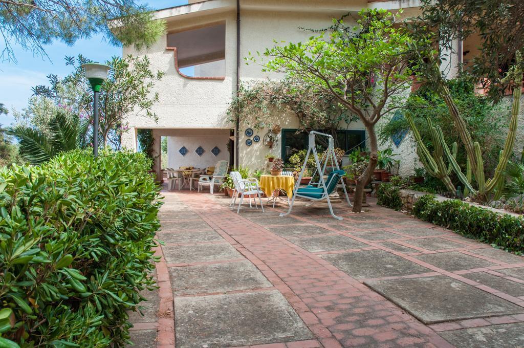 Holiday Home Cala Bianca 卡斯泰拉马莱 外观 照片
