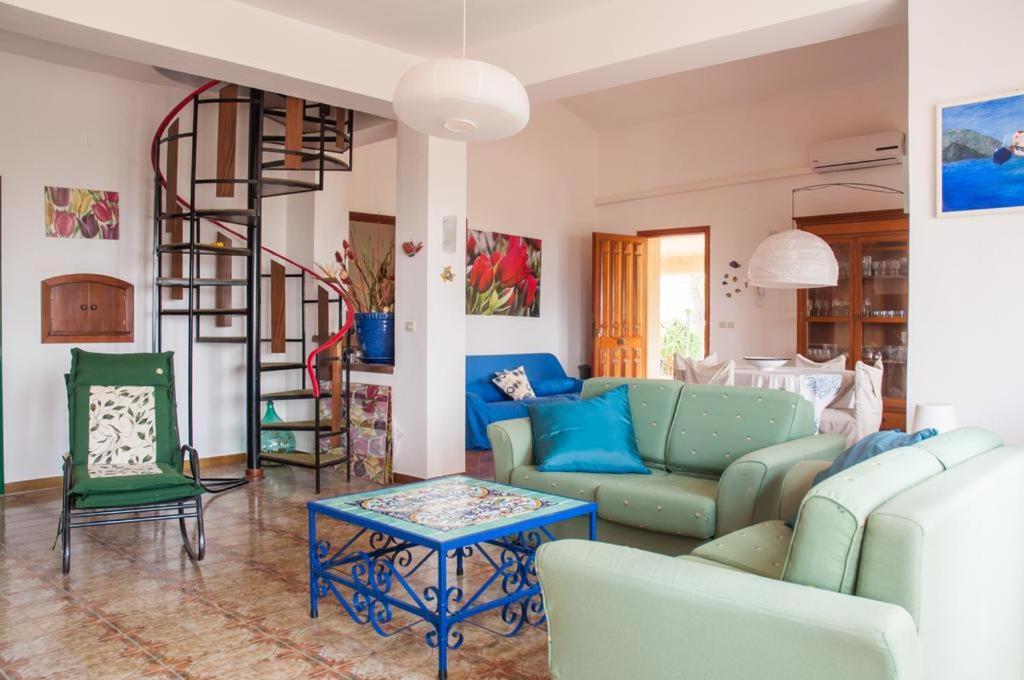 Holiday Home Cala Bianca 卡斯泰拉马莱 客房 照片